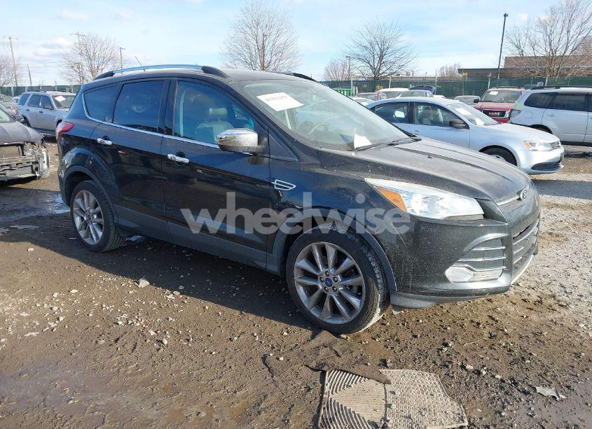 2015 Ford Escape SE (VIN 1FMCU9GXXFUA36073) main photo