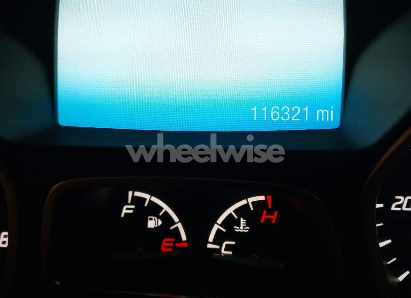 Photo 15 of 2015 Ford Escape SE (VIN 1FMCU9GXXFUA94197)