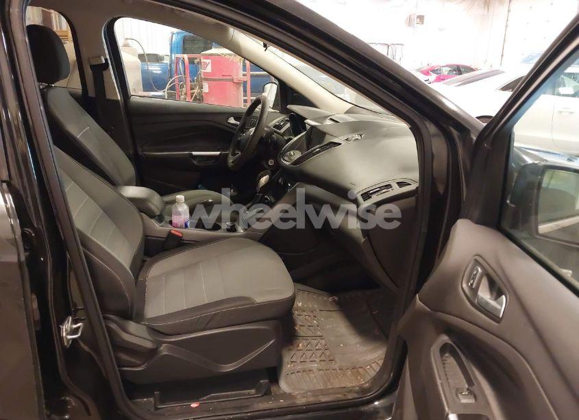 Photo 5 of 2015 Ford Escape SE (VIN 1FMCU9GXXFUA94197)