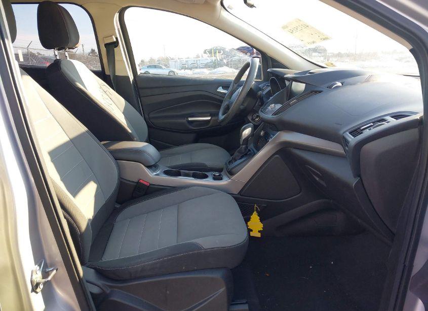 Photo 5 of 2015 Ford Escape SE (VIN 1FMCU9GXXFUA97102)