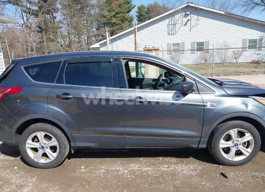 Photo 14 of 2015 Ford Escape SE (VIN 1FMCU9GXXFUB01598)