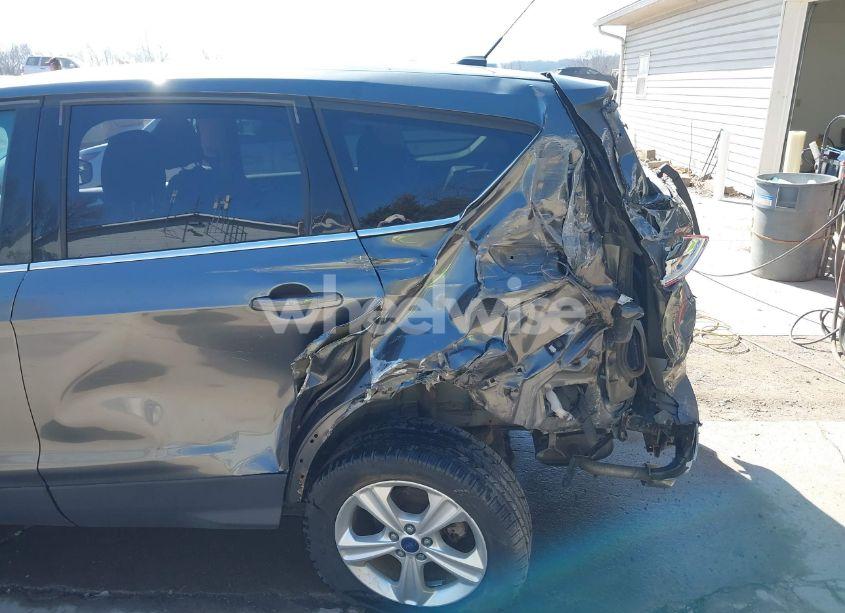 Photo 18 of 2015 Ford Escape SE (VIN 1FMCU9GXXFUB01598)