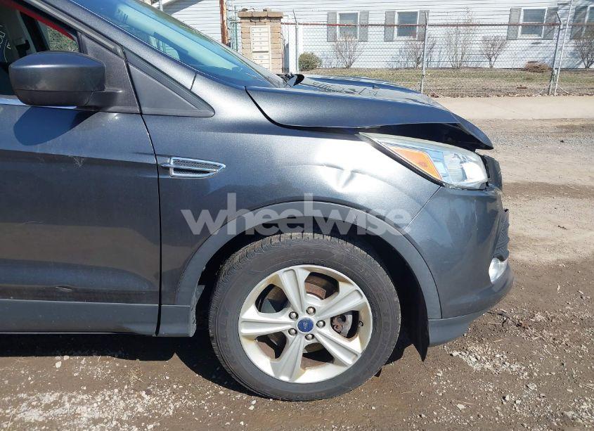 Photo 22 of 2015 Ford Escape SE (VIN 1FMCU9GXXFUB01598)