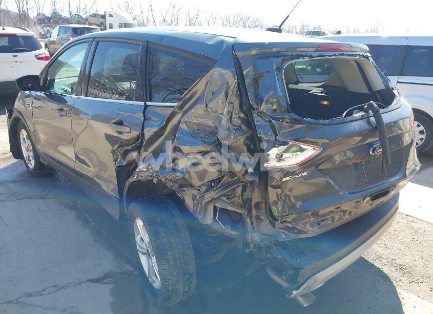 Photo 6 of 2015 Ford Escape SE (VIN 1FMCU9GXXFUB01598)