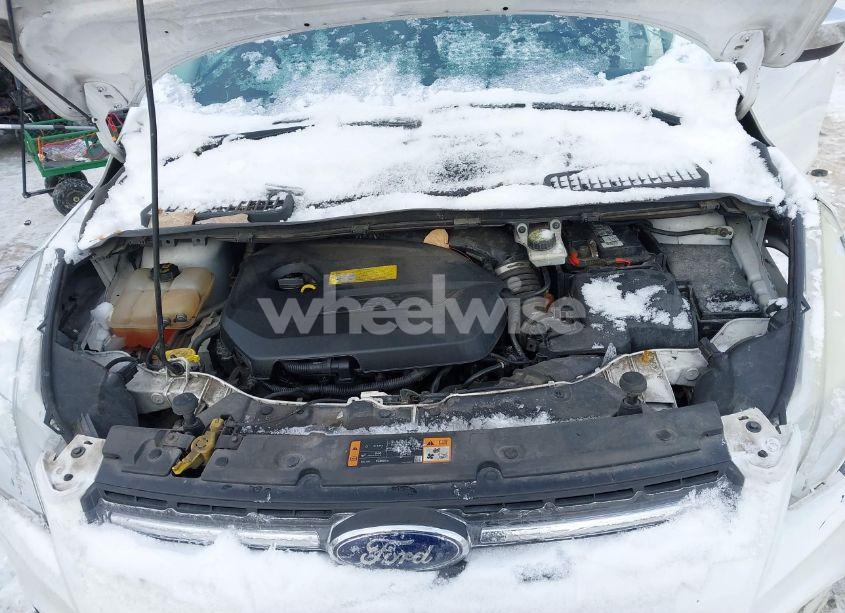 Photo 10 of 2015 Ford Escape SE (VIN 1FMCU9GXXFUB08230)