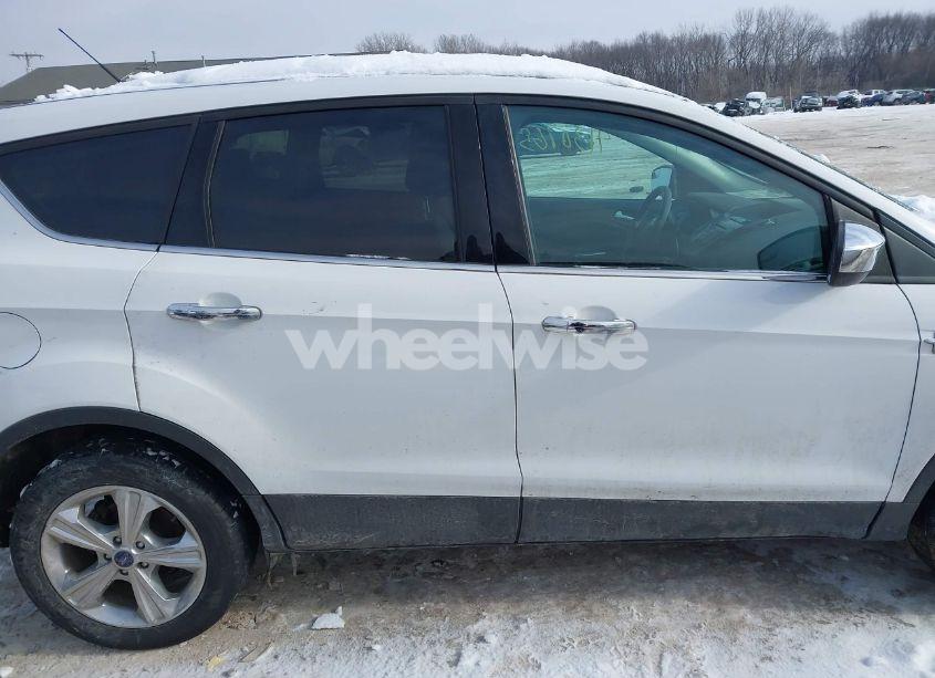Photo 14 of 2015 Ford Escape SE (VIN 1FMCU9GXXFUB08230)