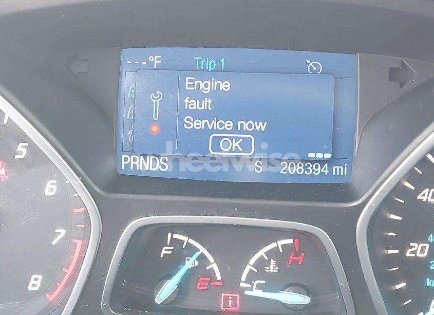 Photo 16 of 2015 Ford Escape SE (VIN 1FMCU9GXXFUB08230)