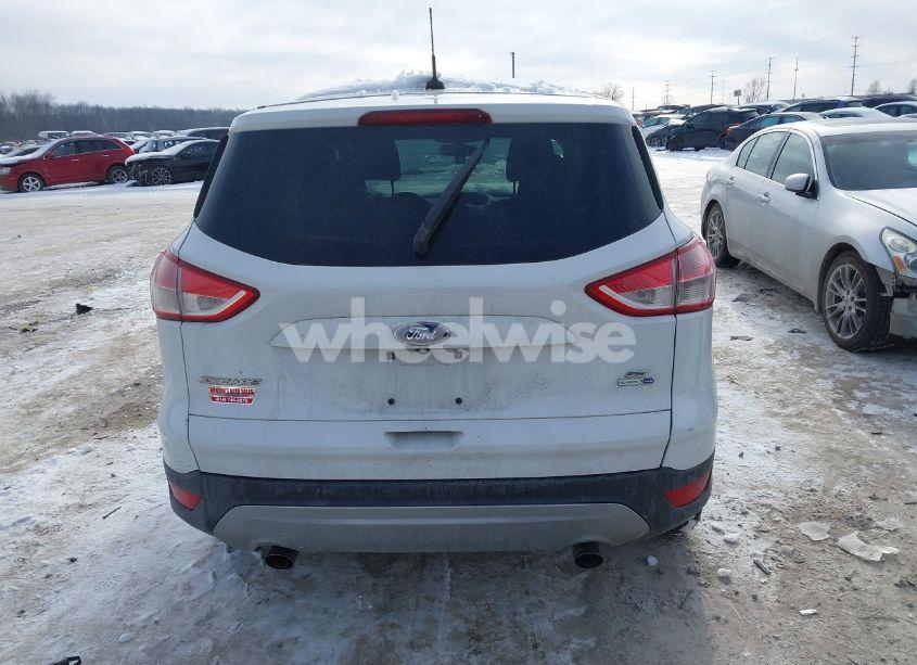 Photo 17 of 2015 Ford Escape SE (VIN 1FMCU9GXXFUB08230)