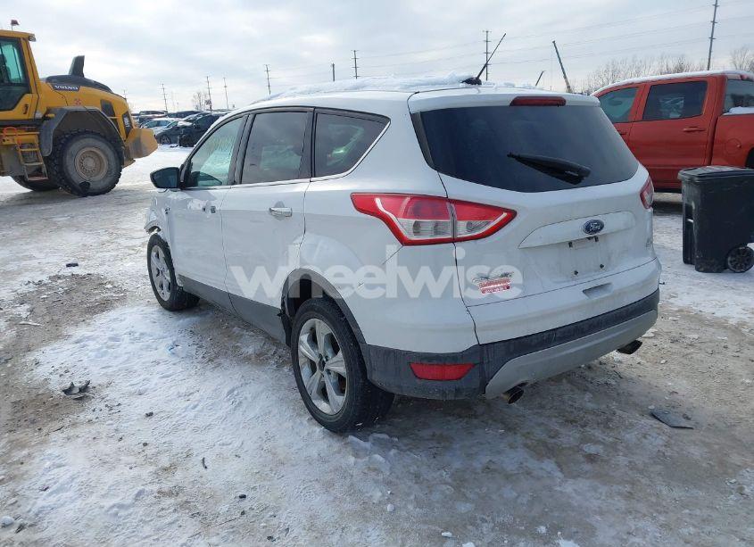 Photo 3 of 2015 Ford Escape SE (VIN 1FMCU9GXXFUB08230)