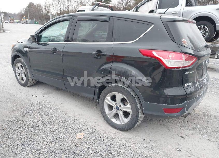 Photo 3 of 2015 Ford Escape SE (VIN 1FMCU9GXXFUB17896)