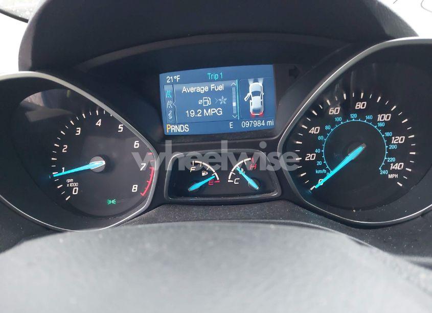 Photo 7 of 2015 Ford Escape SE (VIN 1FMCU9GXXFUB17896)