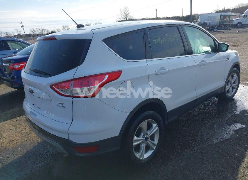 Photo 4 of 2015 Ford Escape SE (VIN 1FMCU9GXXFUB50249)