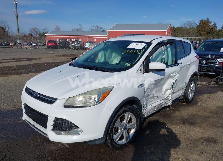 Photo 6 of 2015 Ford Escape SE (VIN 1FMCU9GXXFUB50249)