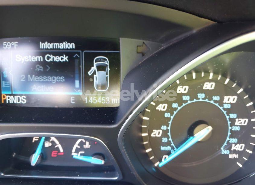 Photo 15 of 2015 Ford Escape SE (VIN 1FMCU9GXXFUB60599)