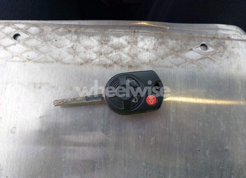 Photo 11 of 2015 Ford Escape SE (VIN 1FMCU9GXXFUC43210)