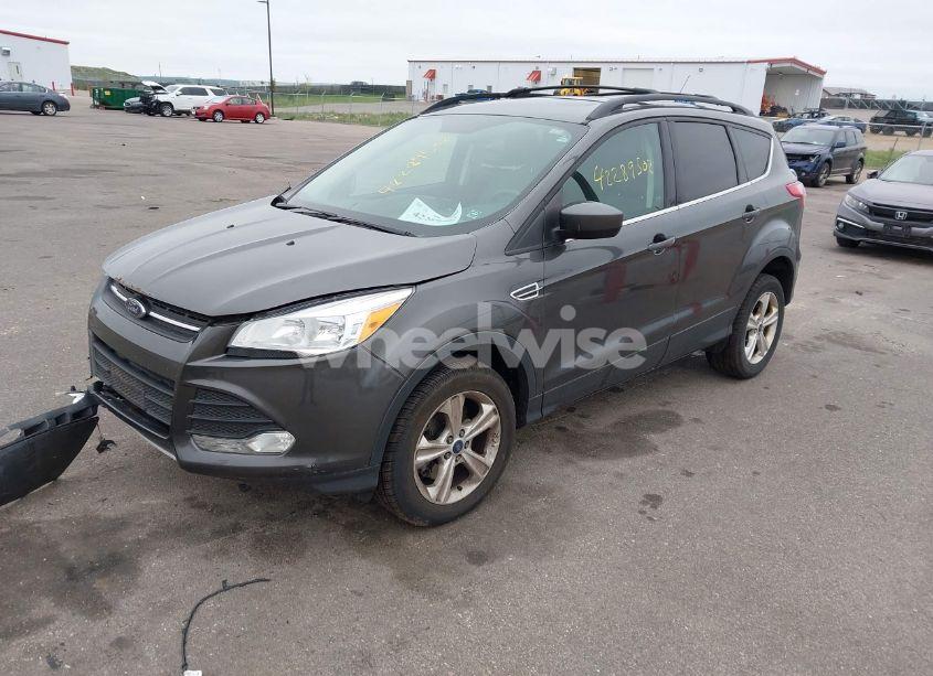 Photo 2 of 2015 Ford Escape SE (VIN 1FMCU9GXXFUC43210)