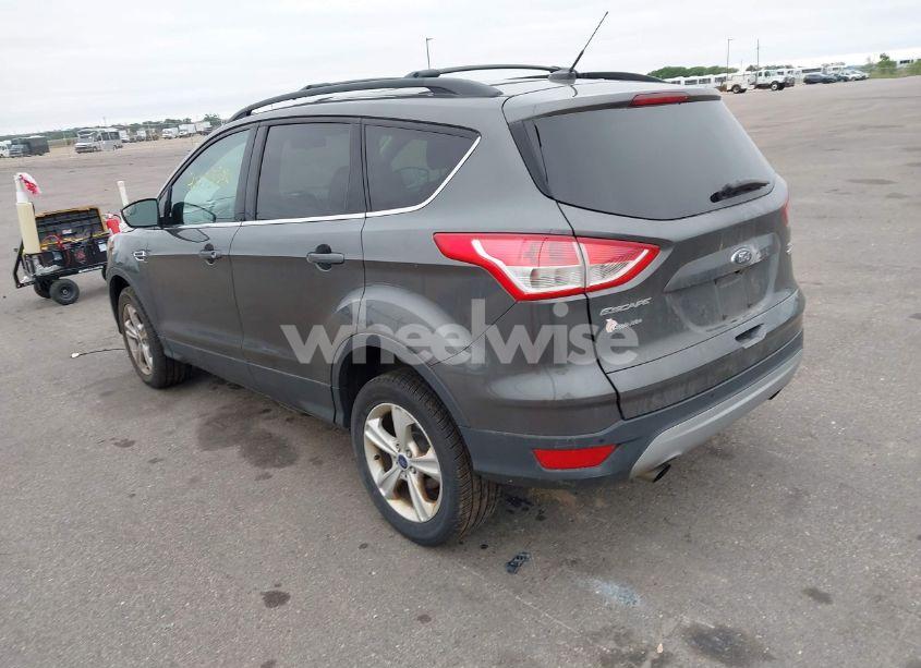 Photo 3 of 2015 Ford Escape SE (VIN 1FMCU9GXXFUC43210)