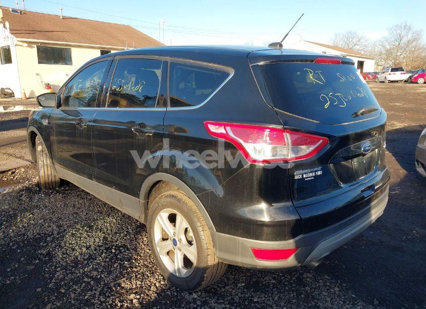 Photo 3 of 2016 Ford Escape SE (VIN 1FMCU9GXXGUA16441)