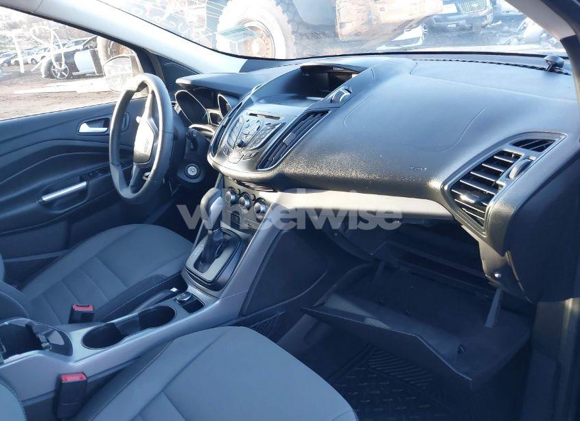 Photo 5 of 2016 Ford Escape SE (VIN 1FMCU9GXXGUA16441)