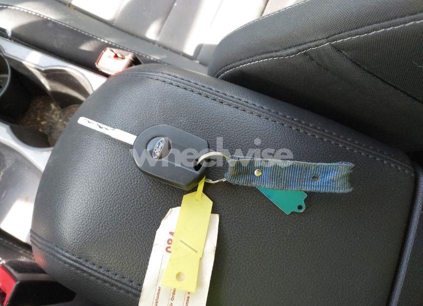 Photo 11 of 2016 Ford Escape SE (VIN 1FMCU9GXXGUA28718)