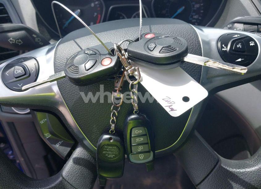 Photo 11 of 2016 Ford Escape SE (VIN 1FMCU9GXXGUA36527)