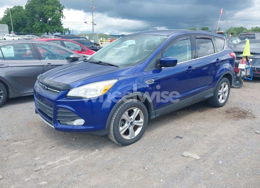 Photo 2 of 2016 Ford Escape SE (VIN 1FMCU9GXXGUA36527)