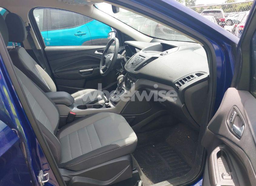 Photo 5 of 2016 Ford Escape SE (VIN 1FMCU9GXXGUA36527)