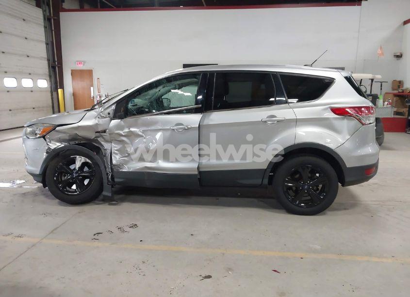 Photo 15 of 2016 Ford Escape SE (VIN 1FMCU9GXXGUA48452)