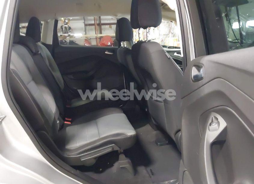 Photo 8 of 2016 Ford Escape SE (VIN 1FMCU9GXXGUA48452)