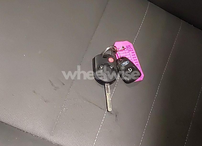 Photo 11 of 2016 Ford Escape SE (VIN 1FMCU9GXXGUB10433)