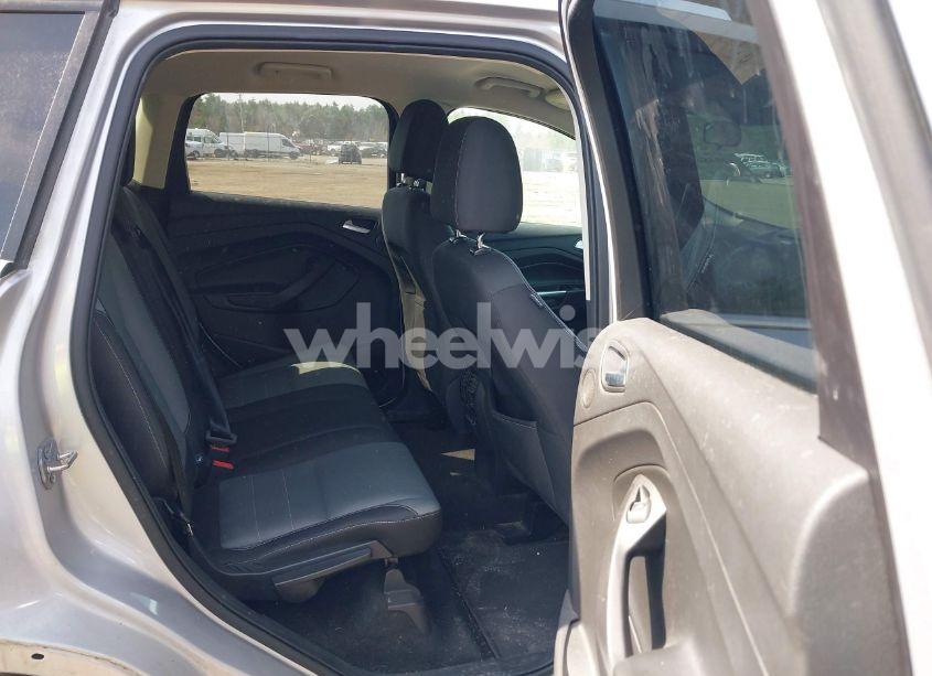 Photo 8 of 2016 Ford Escape SE (VIN 1FMCU9GXXGUB78201)