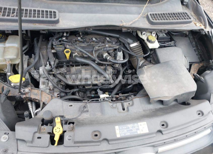 Photo 10 of 2016 Ford Escape SE (VIN 1FMCU9GXXGUB85326)