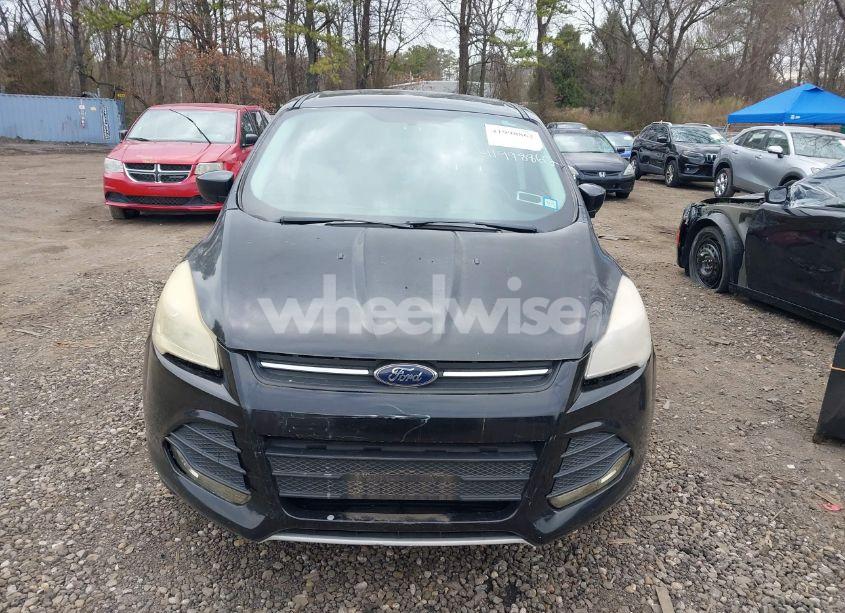 Photo 12 of 2016 Ford Escape SE (VIN 1FMCU9GXXGUB85326)