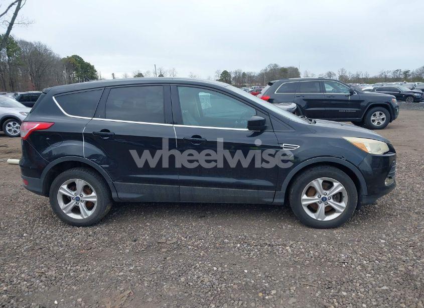 Photo 13 of 2016 Ford Escape SE (VIN 1FMCU9GXXGUB85326)