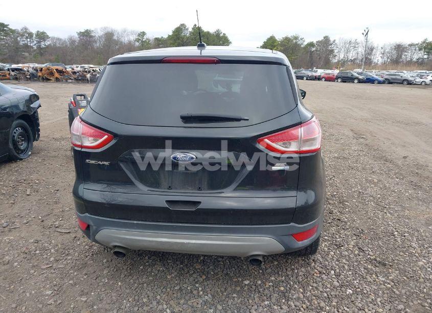 Photo 16 of 2016 Ford Escape SE (VIN 1FMCU9GXXGUB85326)