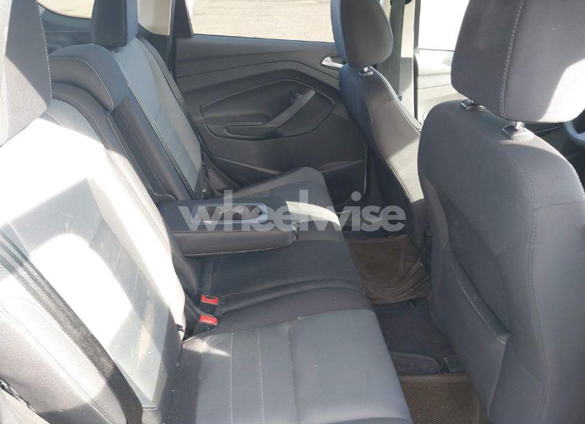 Photo 8 of 2016 Ford Escape SE (VIN 1FMCU9GXXGUB86301)