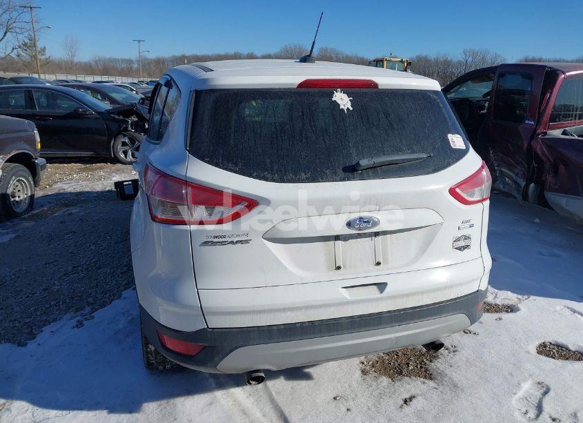 Photo 17 of 2016 Ford Escape SE (VIN 1FMCU9GXXGUB93569)