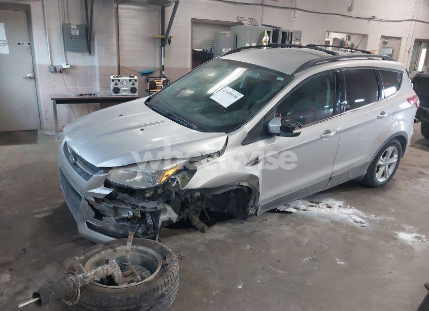 Photo 2 of 2016 Ford Escape SE (VIN 1FMCU9GXXGUC49123)