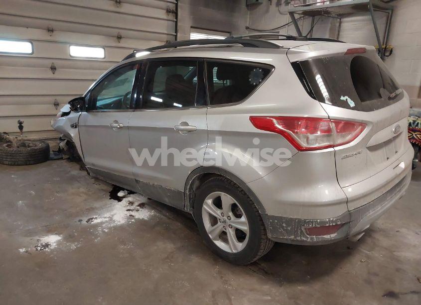 Photo 3 of 2016 Ford Escape SE (VIN 1FMCU9GXXGUC49123)