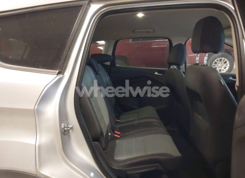 Photo 8 of 2016 Ford Escape SE (VIN 1FMCU9GXXGUC49123)