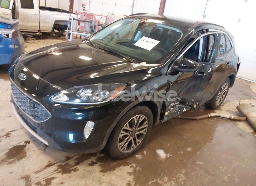 Photo 2 of 2021 Ford Escape SEL (VIN 1FMCU9H60MUA61096)