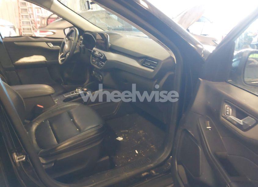 Photo 5 of 2021 Ford Escape SEL (VIN 1FMCU9H60MUA61096)