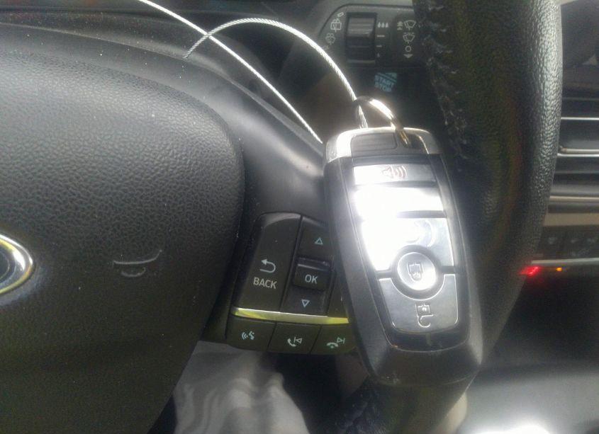 Photo 11 of 2020 Ford Escape SEL (VIN 1FMCU9H61LUA55841)