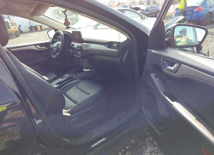 Photo 5 of 2020 Ford Escape SEL (VIN 1FMCU9H61LUA72381)