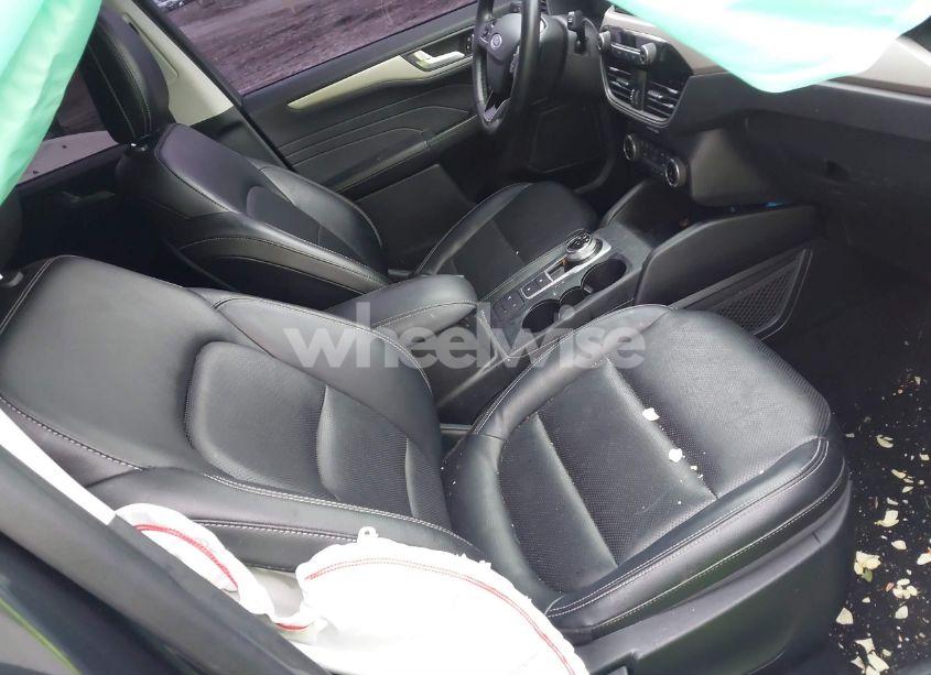 Photo 5 of 2022 Ford Escape SEL (VIN 1FMCU9H61NUA41120)