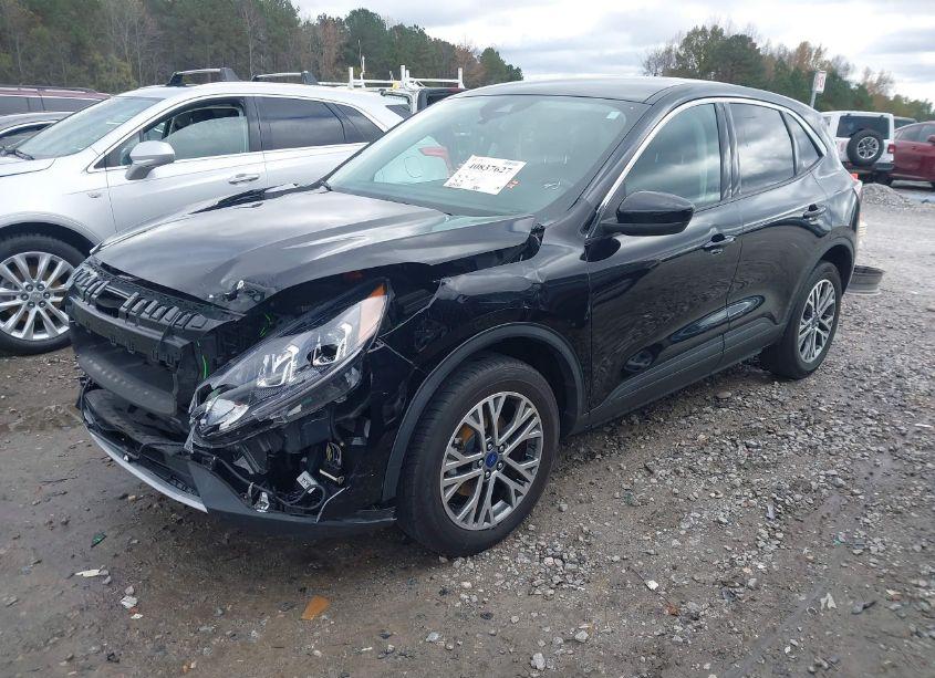 Photo 2 of 2022 Ford Escape SEL (VIN 1FMCU9H61NUA83223)