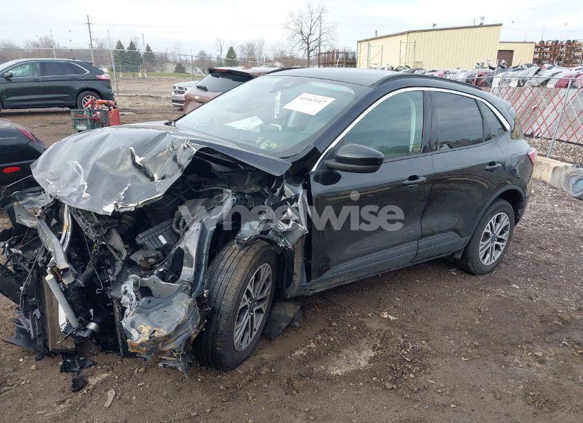 Photo 2 of 2022 Ford Escape SEL (VIN 1FMCU9H61NUB92636)