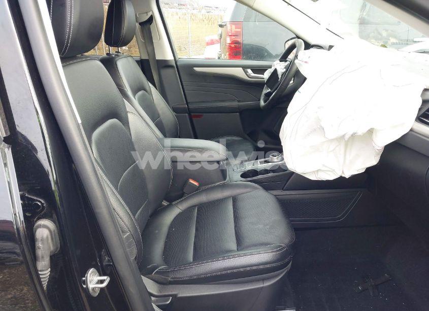 Photo 5 of 2022 Ford Escape SEL (VIN 1FMCU9H61NUB92636)