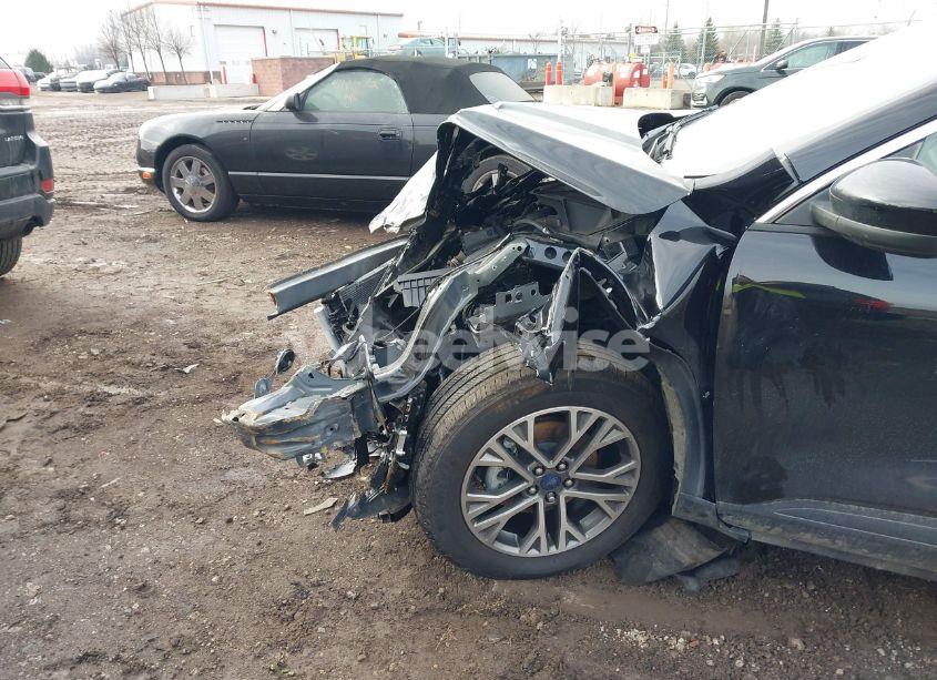 Photo 6 of 2022 Ford Escape SEL (VIN 1FMCU9H61NUB92636)