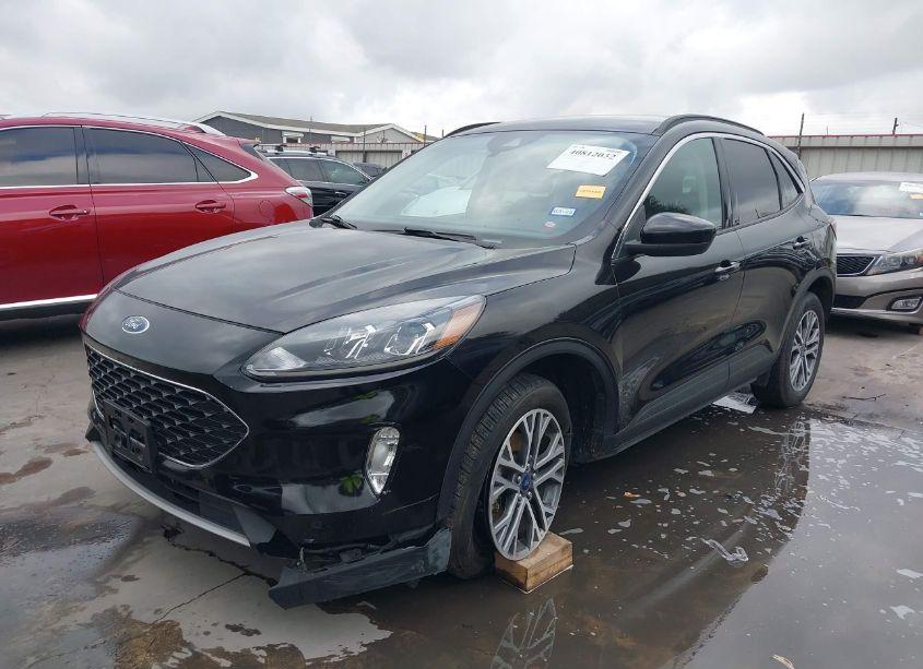 Photo 2 of 2021 Ford Escape SEL (VIN 1FMCU9H62MUA51931)